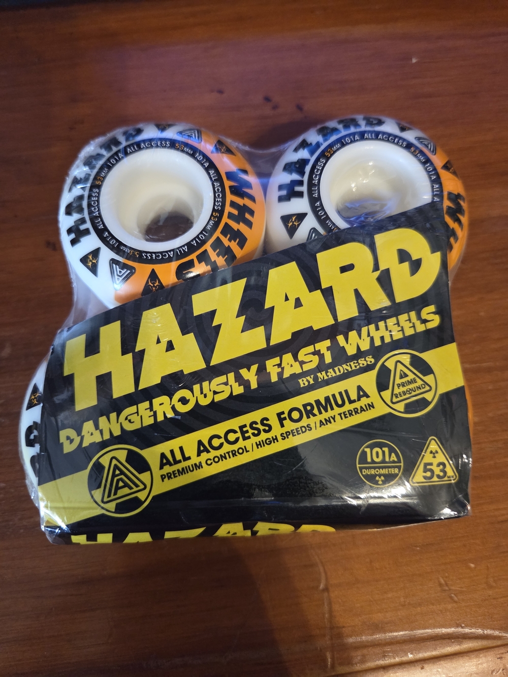 Classic Hazard Skate Wheels - Yellow and White